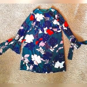 Emerald green floral maternity dress by A Pea In The Pod